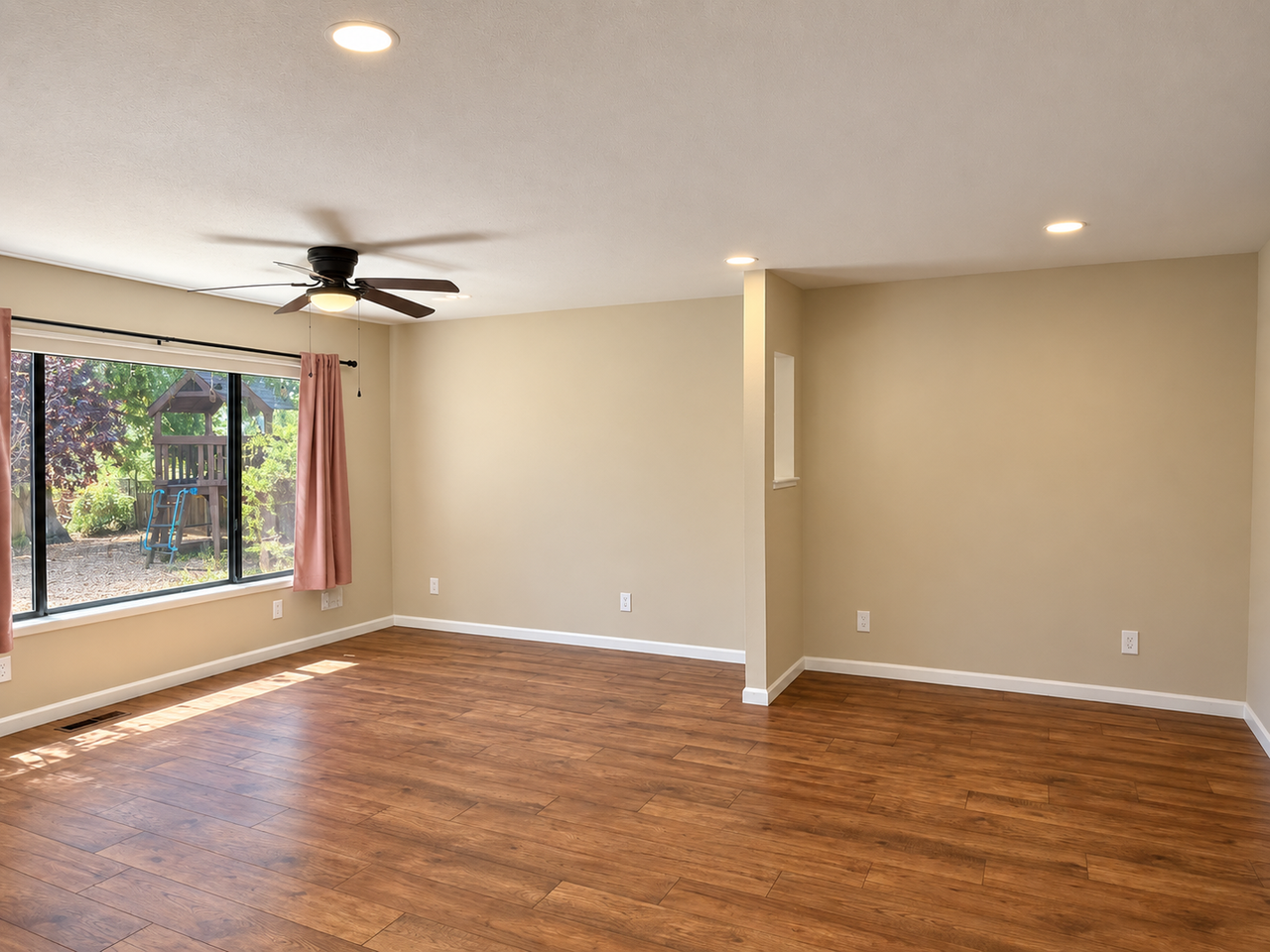 35612 Linda Dr - Photo 3 of 33