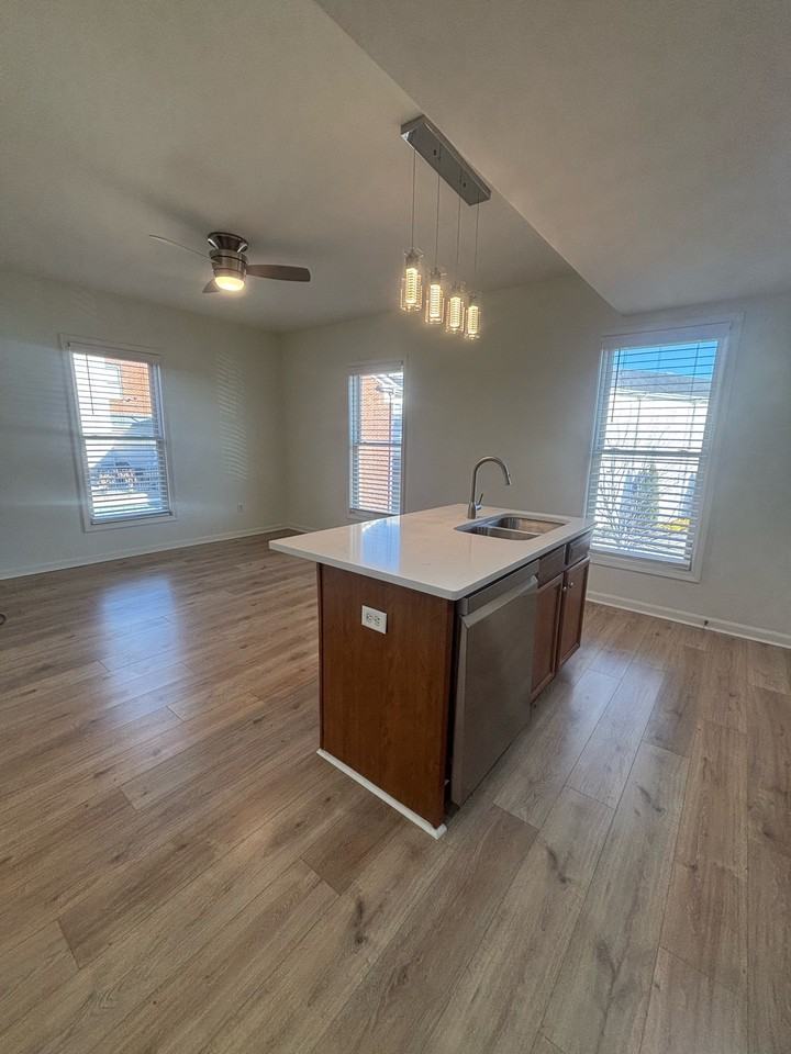 10639 Meeting Street - Photo 7 of 50