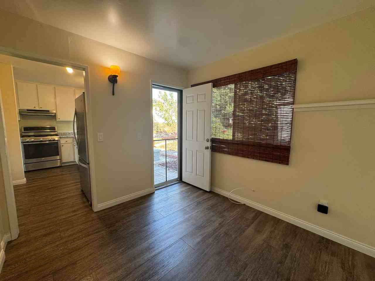 4559 Westridge Dr - Photo 4 of 10