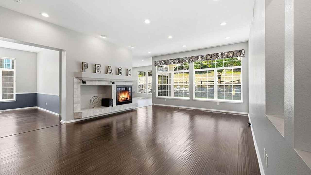 2073 River West Dr - Photo 7 of 50