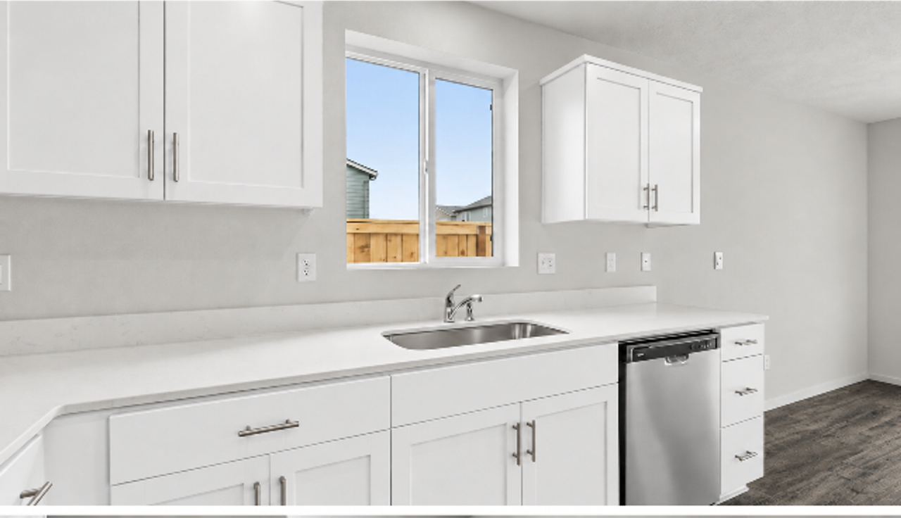 4817 Thyme Ave Ne - Photo 4 of 18