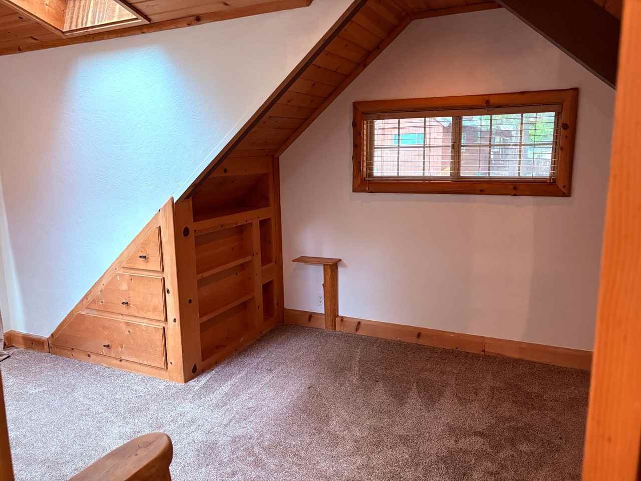 1584 Sitka Cir - Photo 3 of 19
