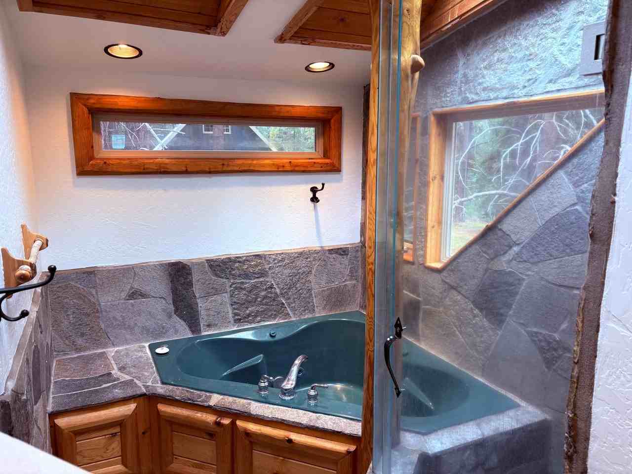 1584 Sitka Cir - Photo 4 of 19
