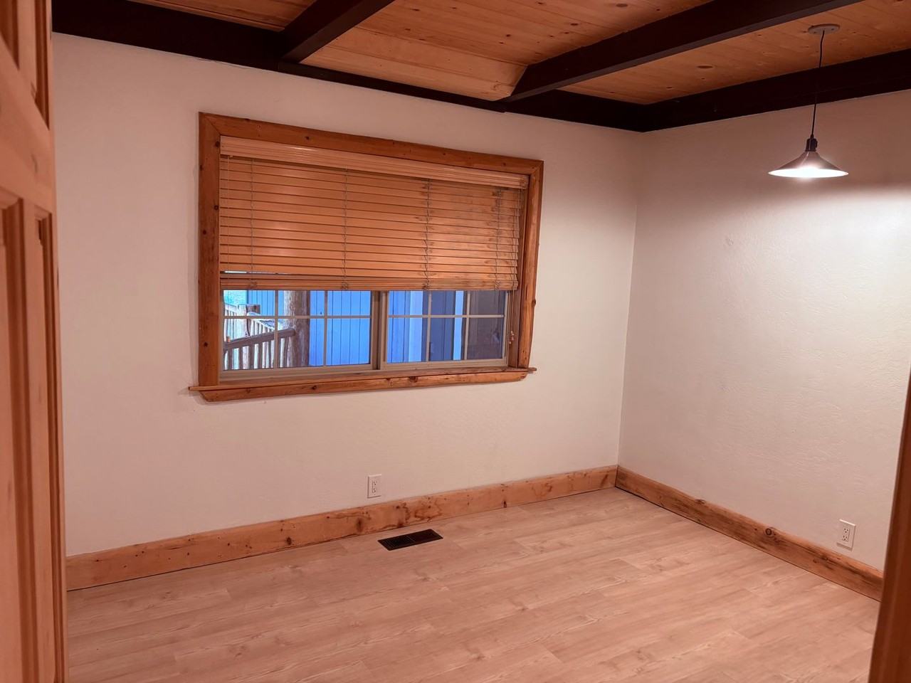1584 Sitka Cir - Photo 7 of 19