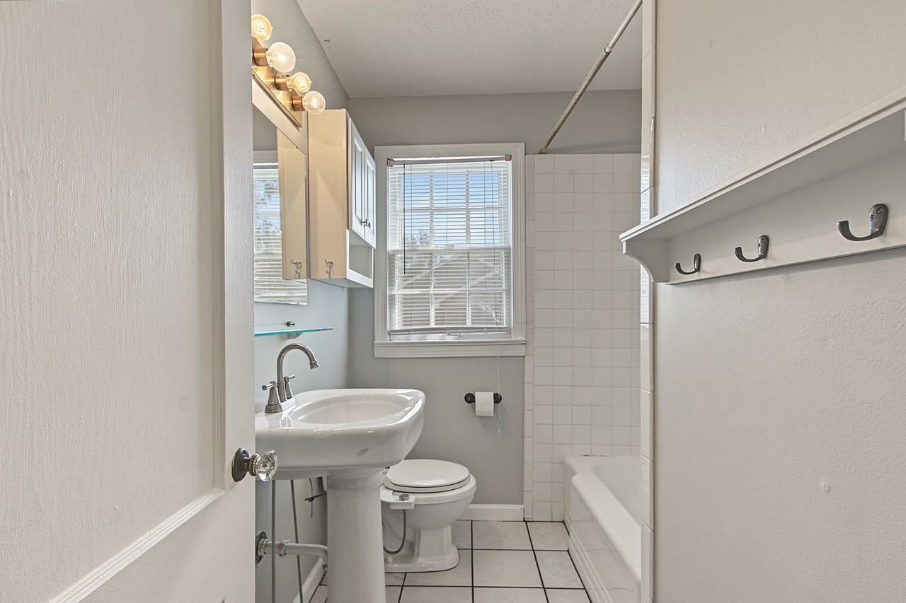 2945 Arcadia Dr - Photo 5 of 27