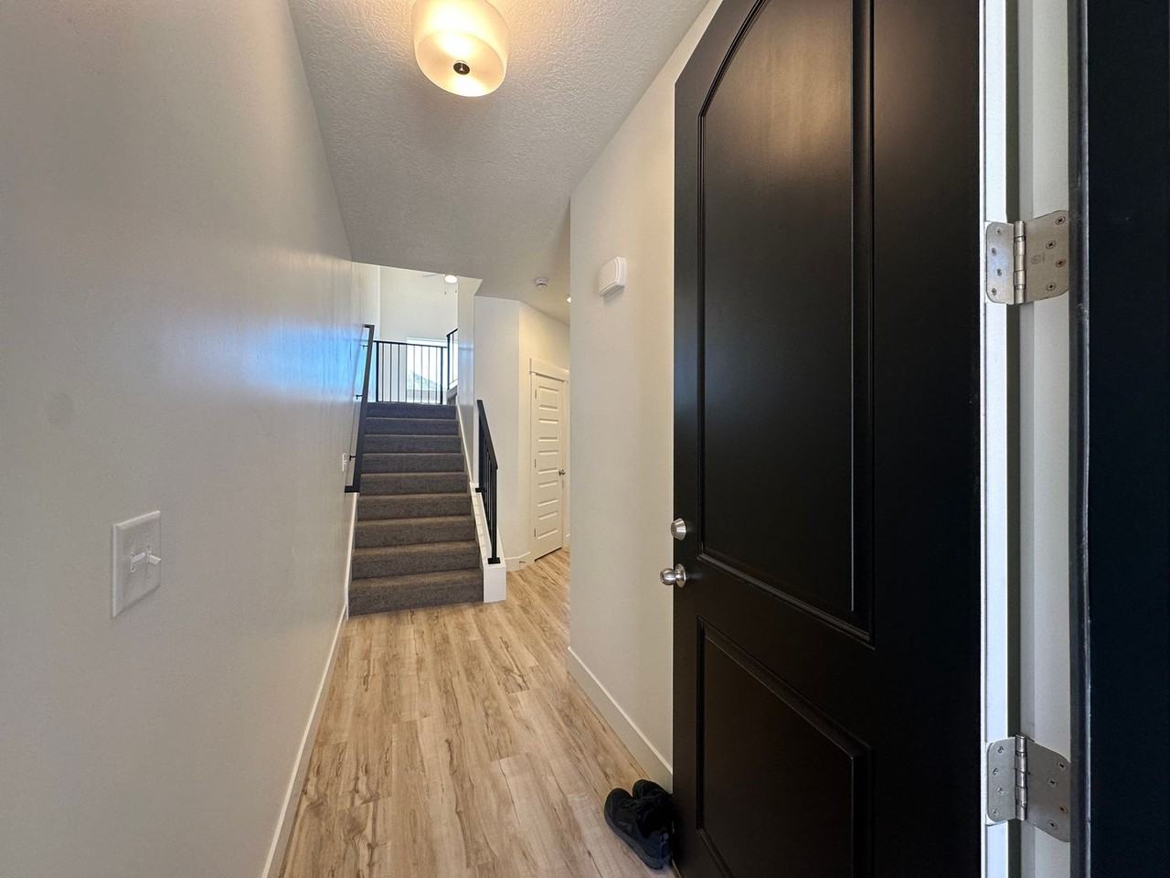 5280 S Acacia Dr - Photo 4 of 50