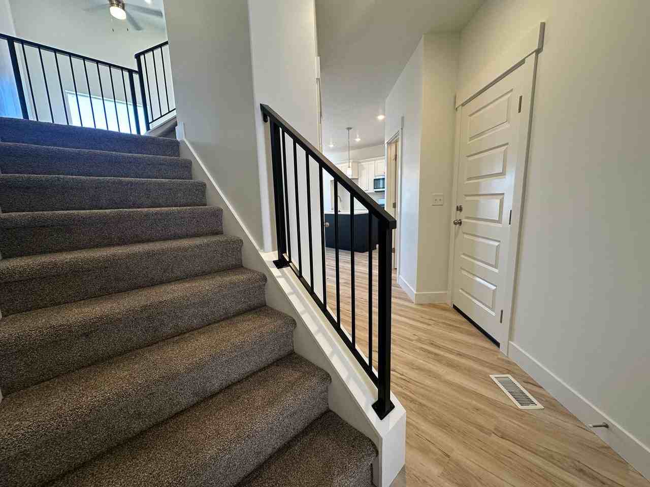 5280 S Acacia Dr - Photo 6 of 50