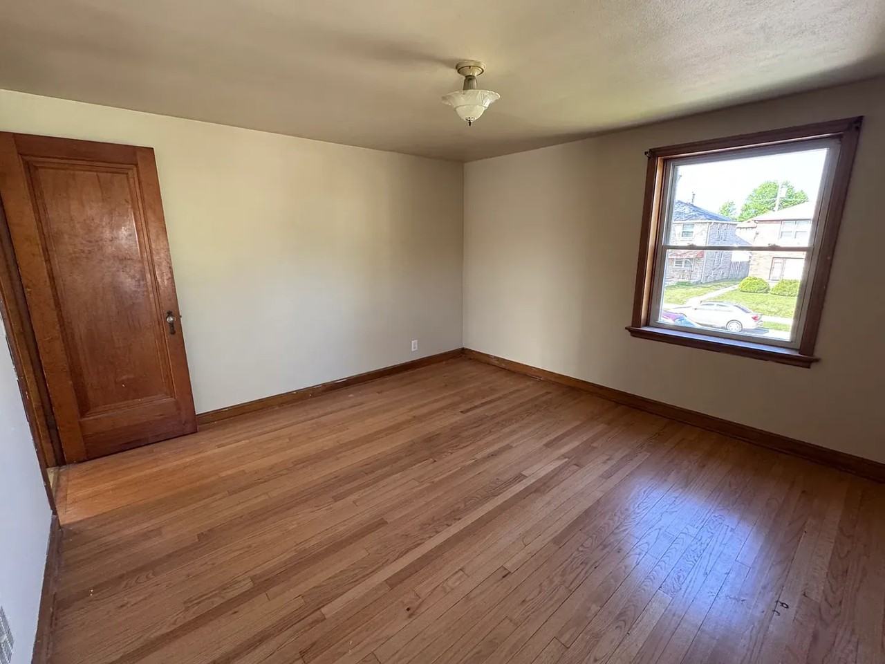 3514 N 56th St - Photo 5 of 26