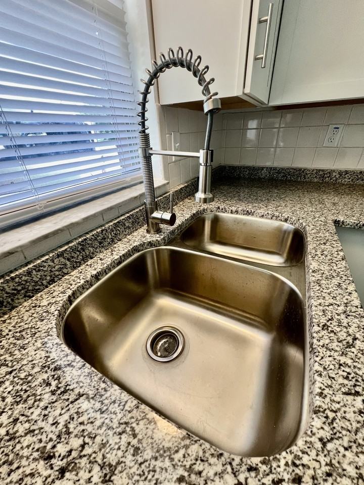 5739 9th Street - Photo 6 of 11