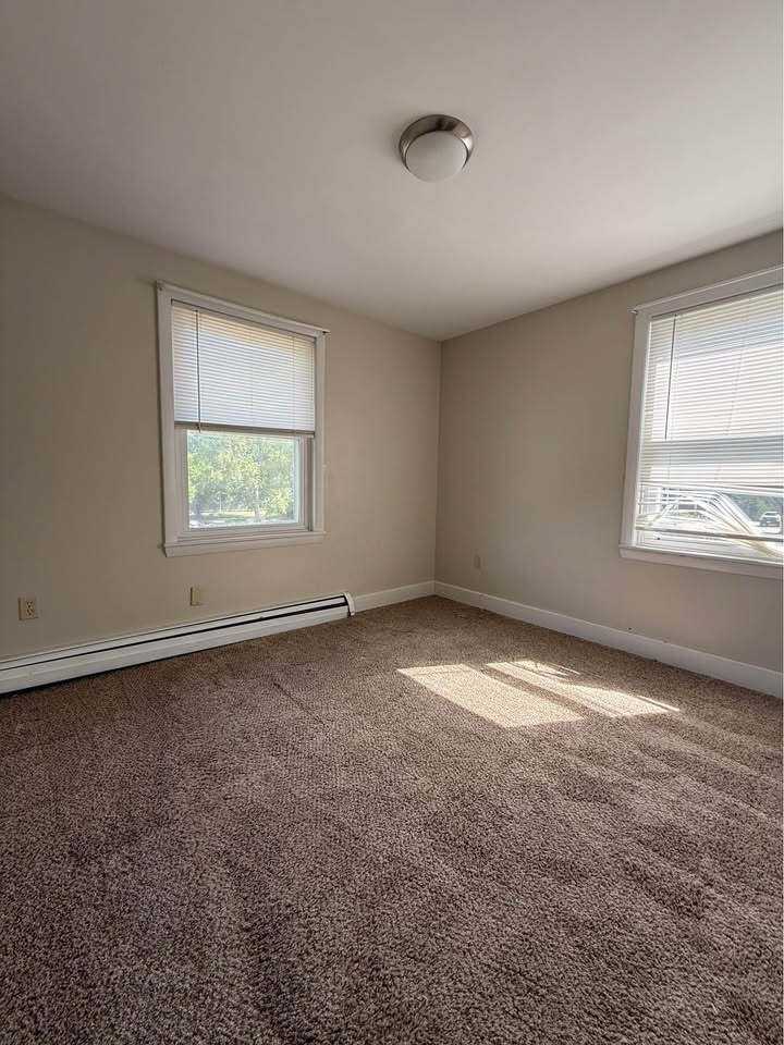 60 Gay Street - Photo 7 of 10