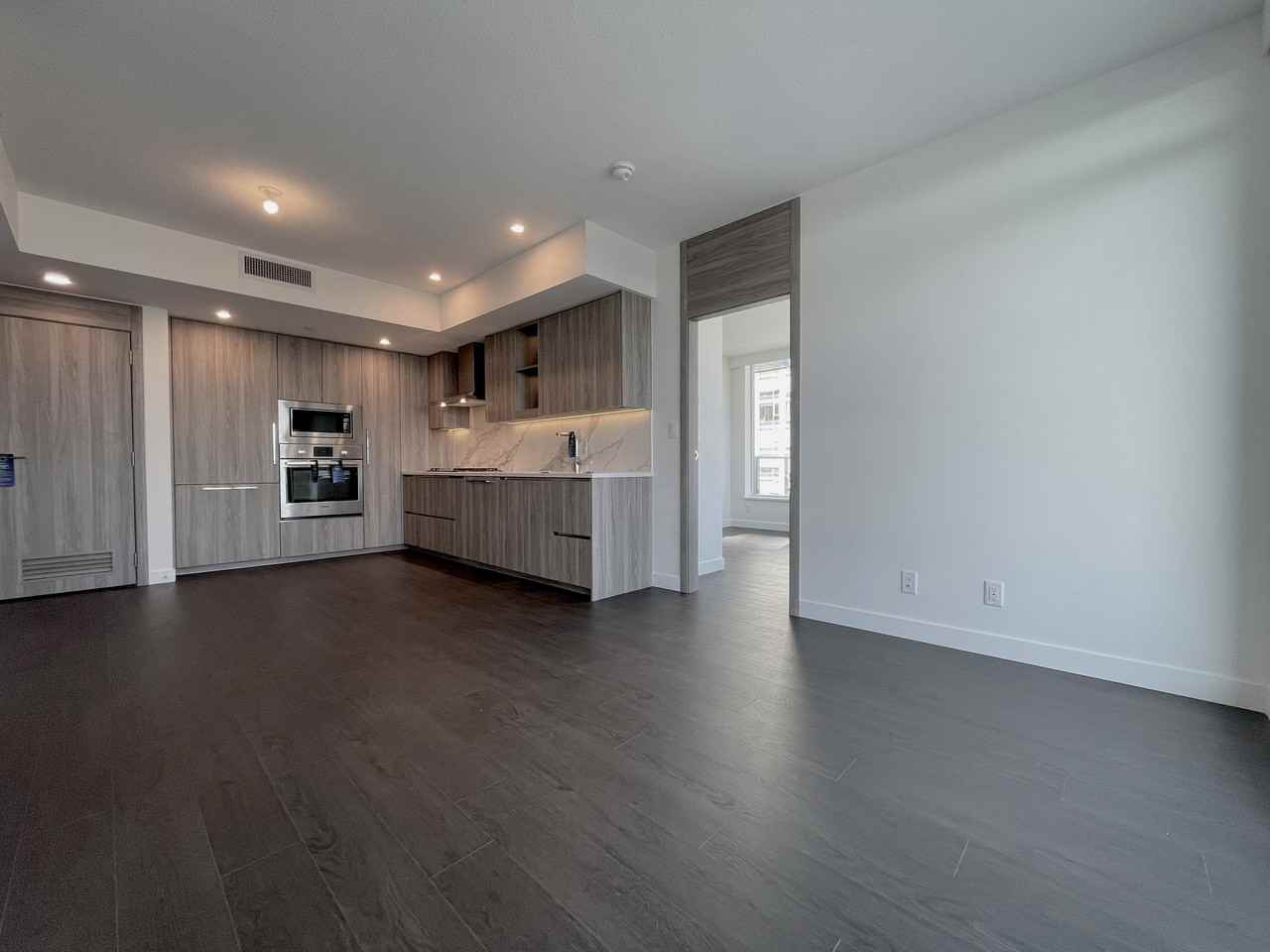 13778 100 Avenue #2510 - Photo 4 of 16