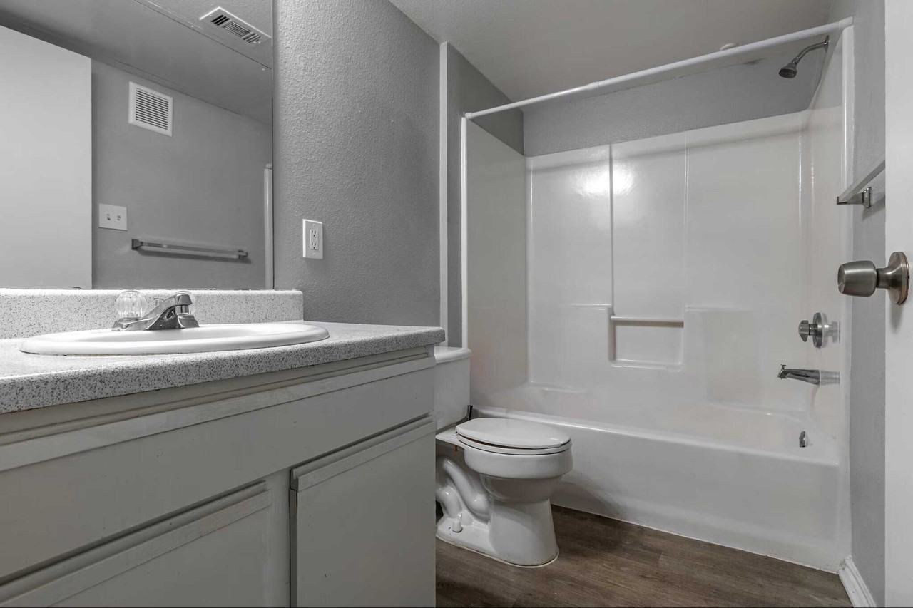 Eban Village Apartments - Photo 4 of 14
