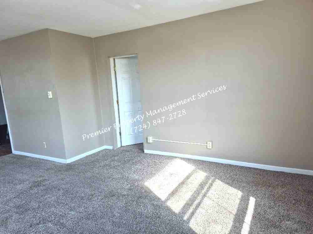 703 24th Street, Unit 2 - Photo 5 of 16