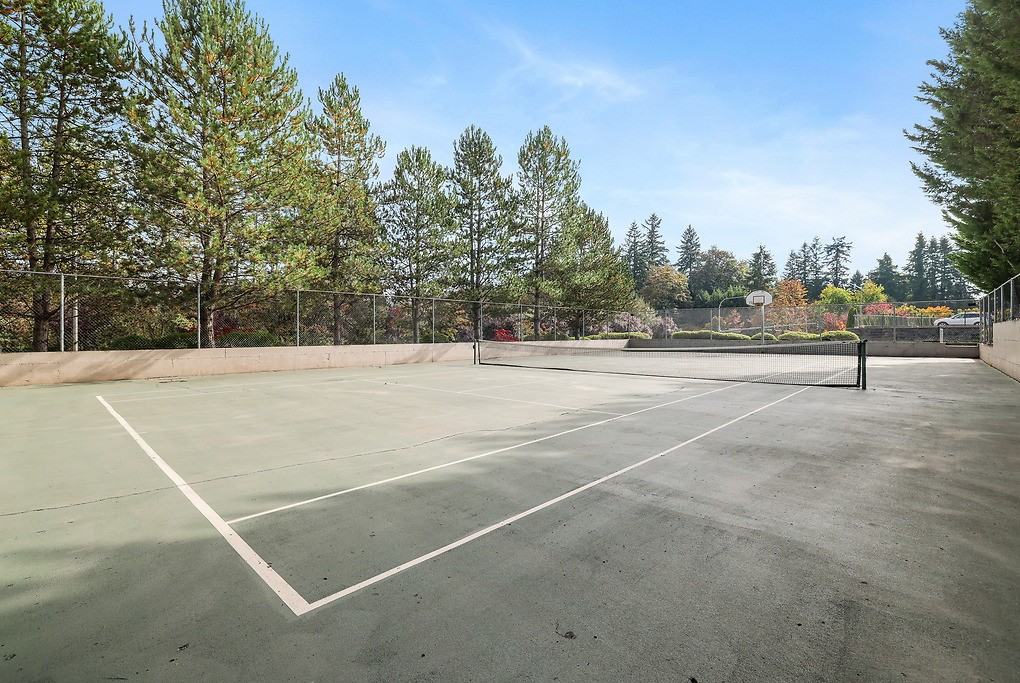 Redmond Hill - Photo 7 of 50