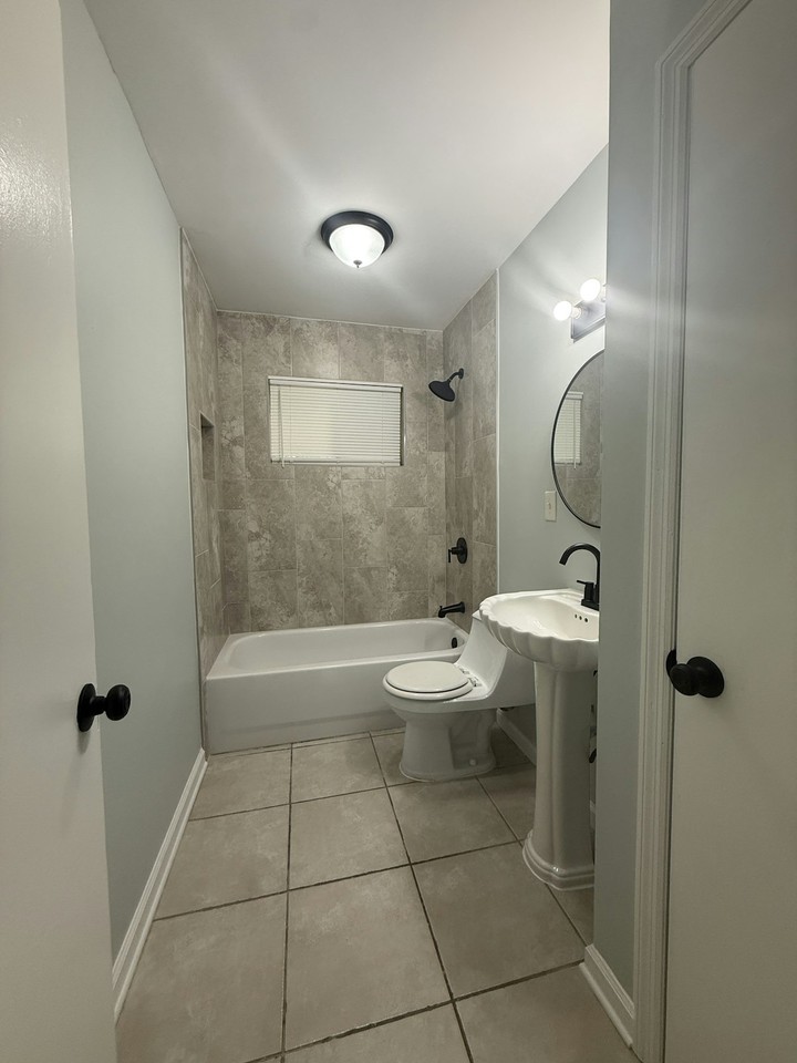 1821 Dale Lavern Road - Photo 3 of 7