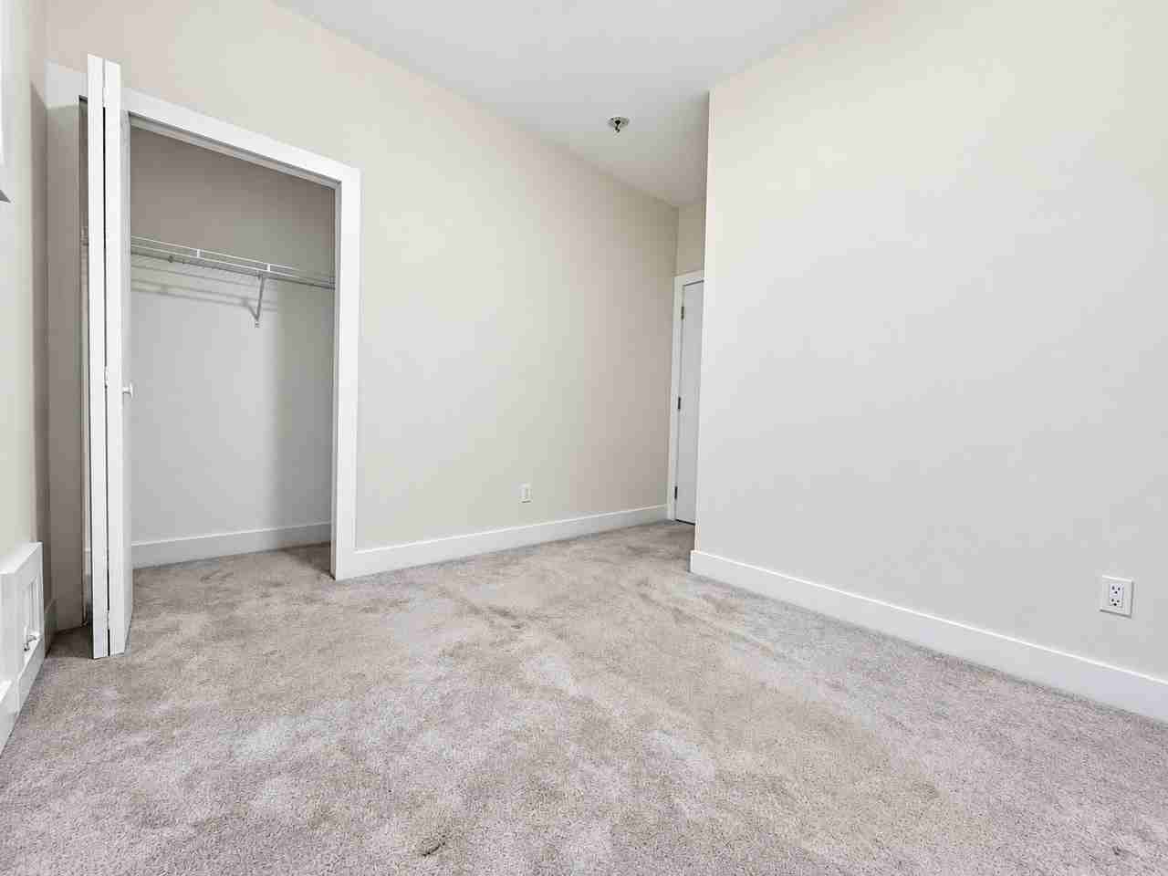20549 70A Avenue - Photo 6 of 27