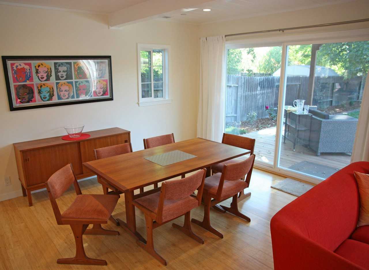 1854 Lake Street - Photo 7 of 31