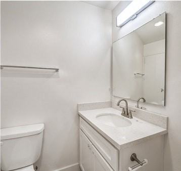 11657 Oxnard Street, Unit 109 - Photo 5 of 22