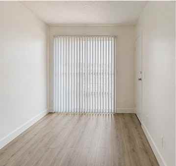 11657 Oxnard Street, Unit 109 - Photo 6 of 22