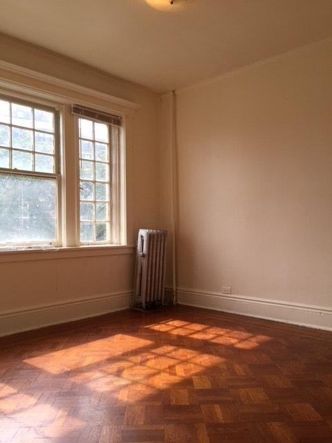 526 Park Ave #4E - Photo 7 of 9