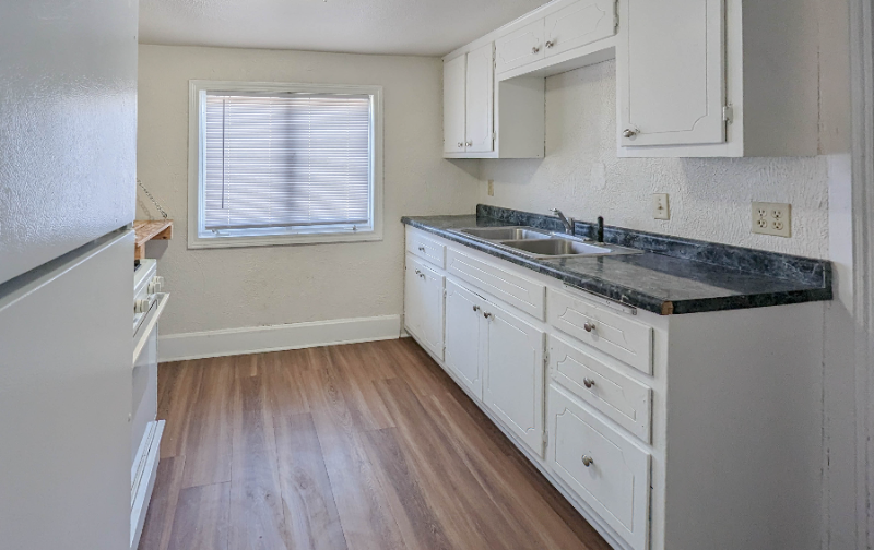 914 Gallagher St - Photo 3 of 12