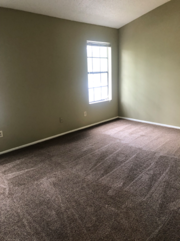 2935 Embassy Ct - Photo 4 of 17