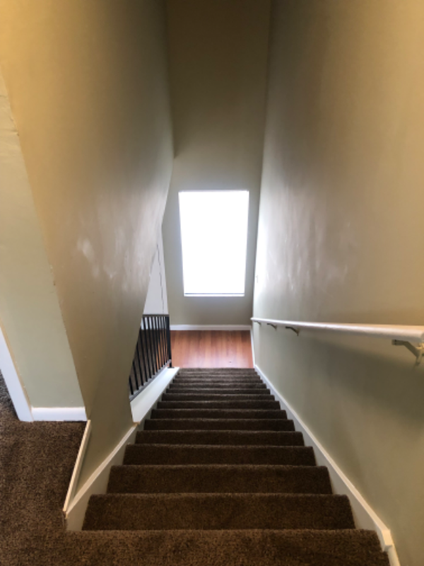 2935 Embassy Ct - Photo 7 of 17