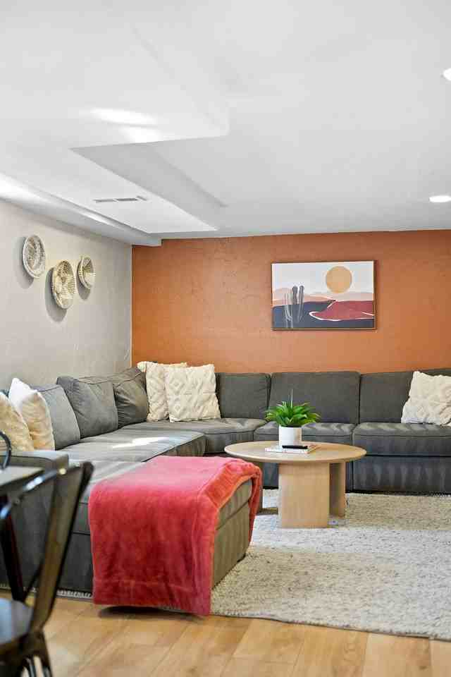 1534 Meade St, Unit B - Photo 2 of 25