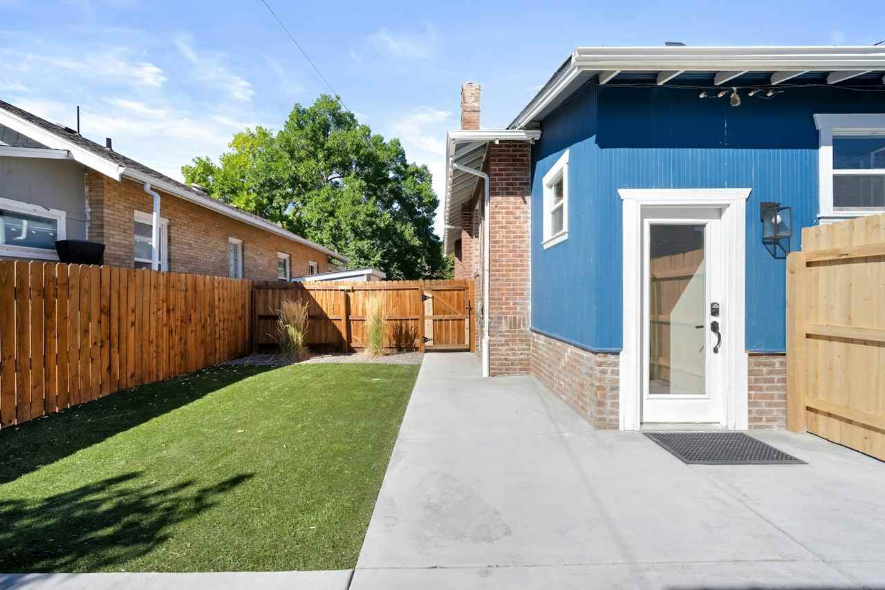 1534 Meade St, Unit B - Photo 5 of 25