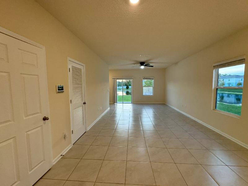 978 Observatory Pkwy - Photo 2 of 24