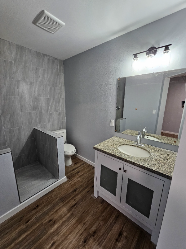 806 Yucca Dr #806-2 - Photo 5 of 13