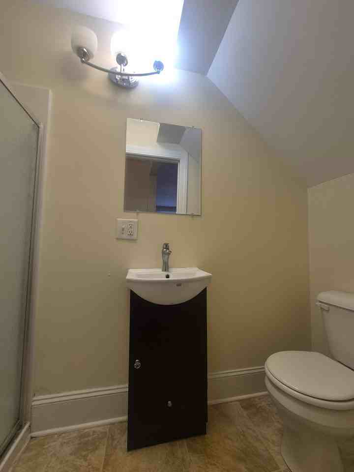 503 S Oak St - Photo 4 of 15