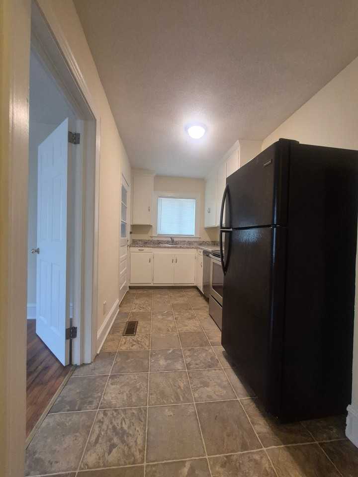 503 S Oak St - Photo 6 of 15