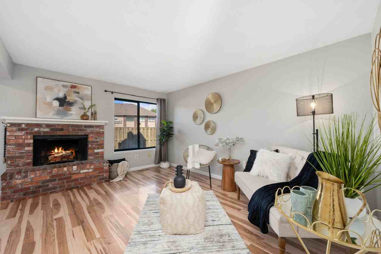 1935 Waters Edge St #C - Photo 3 of 29