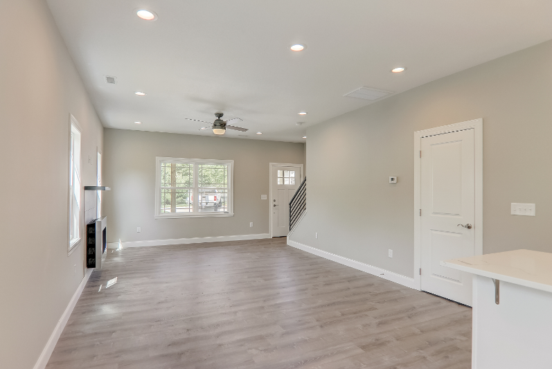 7 Water Pointe Way - Photo 4 of 20