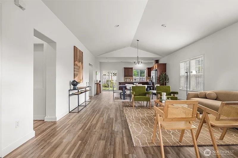 14951 101st Ave Se - Photo 3 of 20