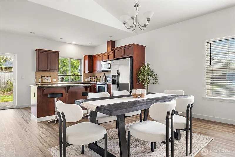 14951 101st Ave Se - Photo 6 of 20
