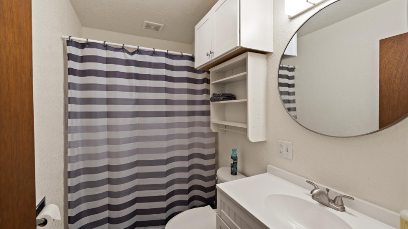 1022 9th St W #4 - Photo 7 of 10