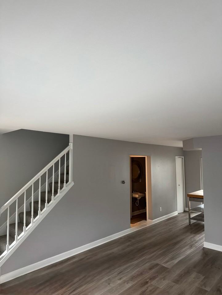 1532 Graefield Rd - Photo 3 of 20