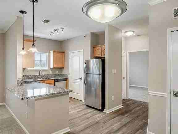 12926 University Cres #17 - Photo 4 of 14