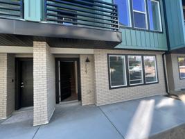 featured image of 119 E Abbeville Ct