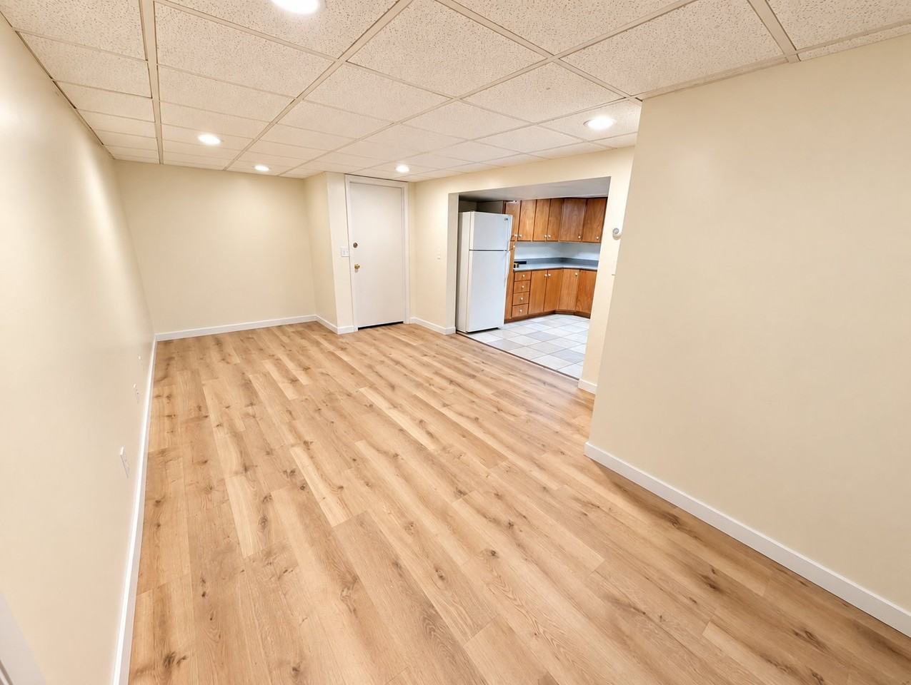 8873 Se - Photo 2 of 10