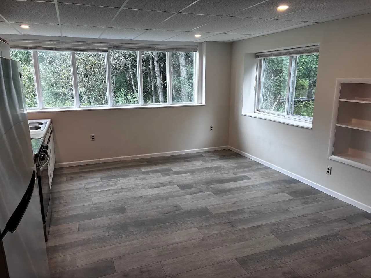261 S School Dr #6 - Photo 6 of 10