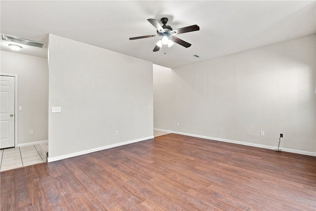 3207 Sw Deerfield Blvd #1 - Photo 6 of 28