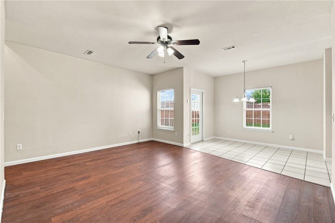 3207 Sw Deerfield Blvd #1 - Photo 7 of 28