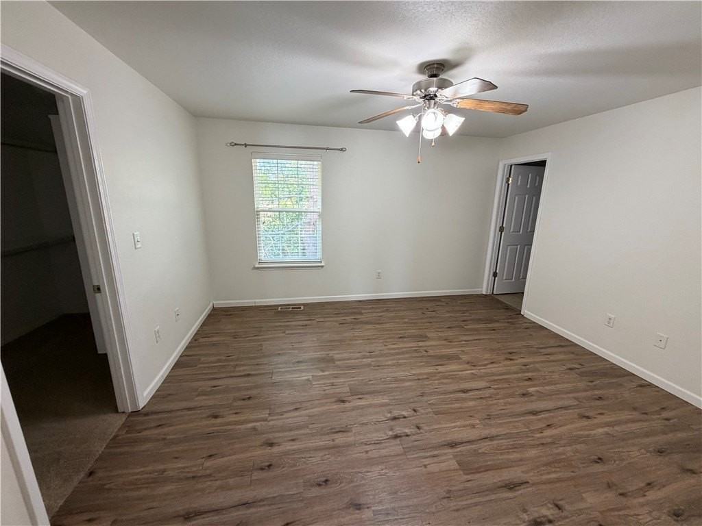 2301 W Skyler Dr - Photo 6 of 6