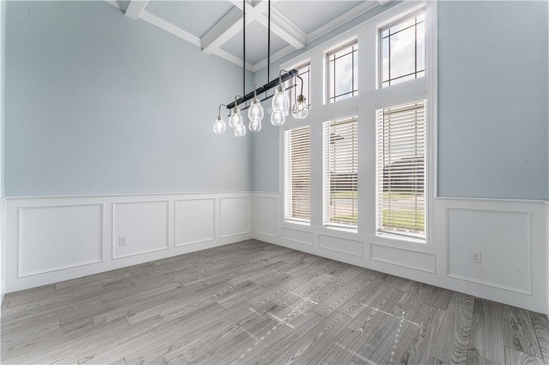 1930 Sunrise Cir - Photo 2 of 22