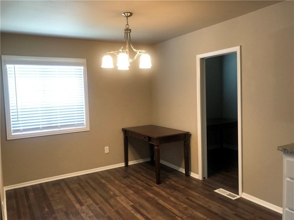1415 S Gentry Blvd - Photo 5 of 6