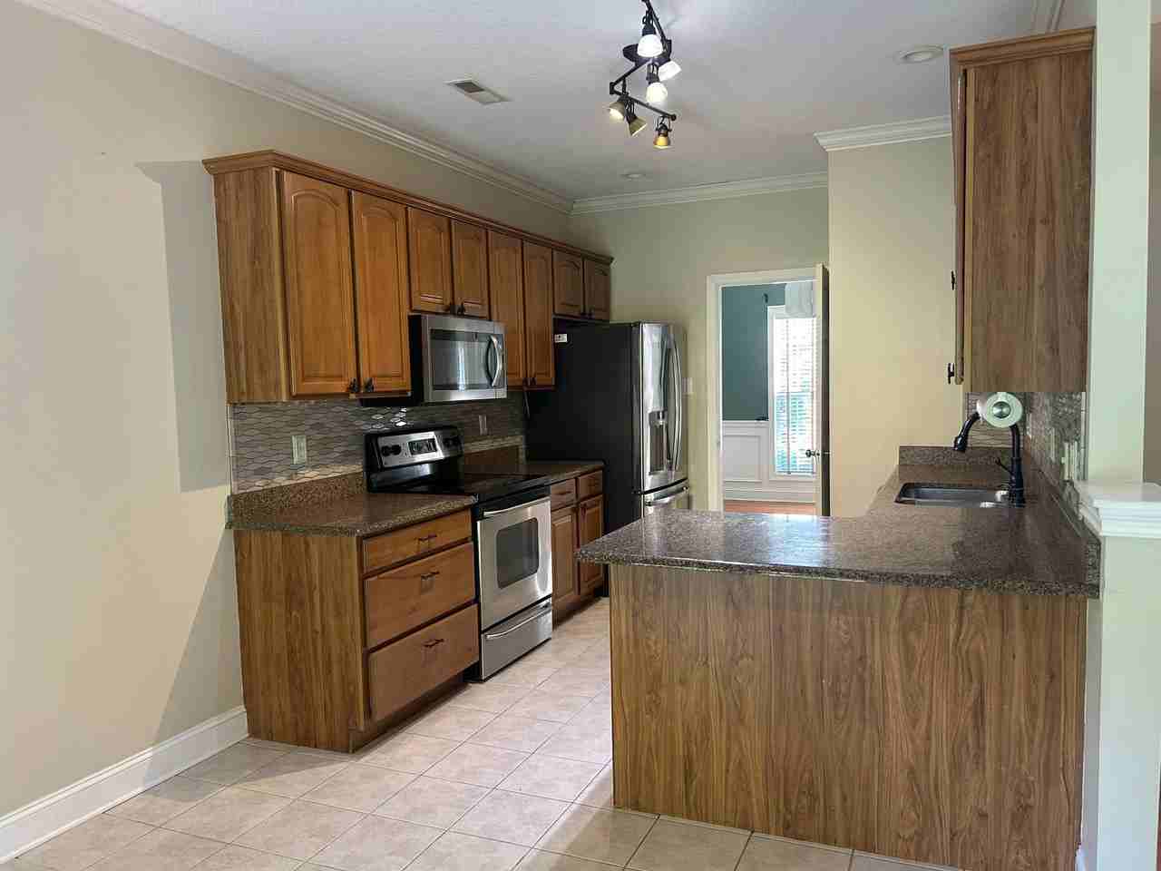 2807 Oakleigh Township Dr - Photo 4 of 20