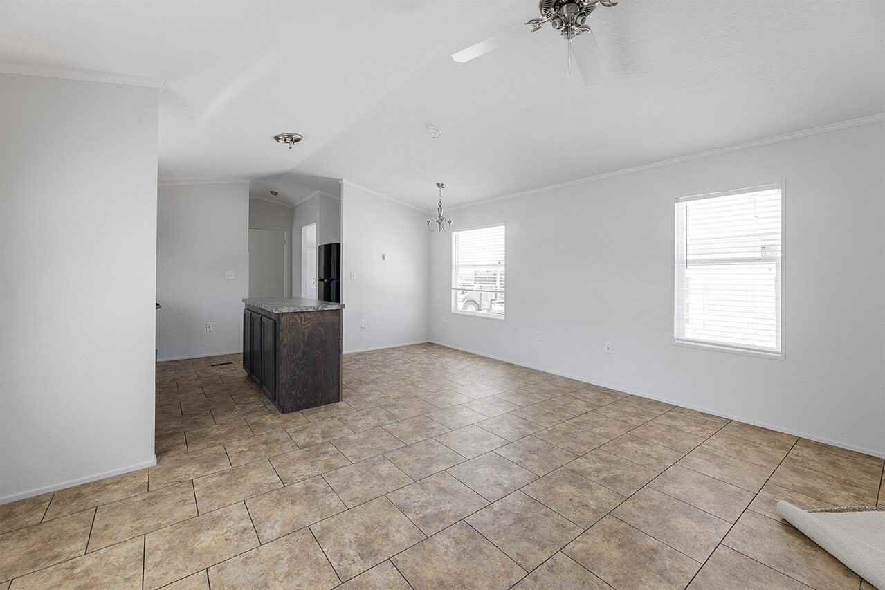 280 Kodak Ct - Photo 4 of 11
